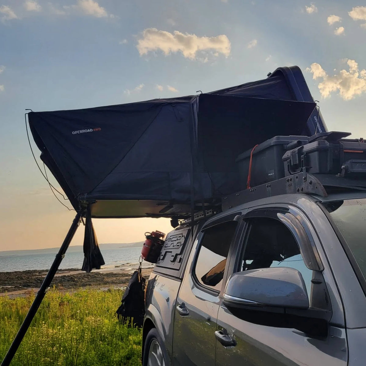 OPENROAD Flowroof Side-Open Hard Shell Rooftop Tent